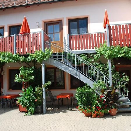 Ferienhaus Teubner Merkendorf  エクステリア 写真